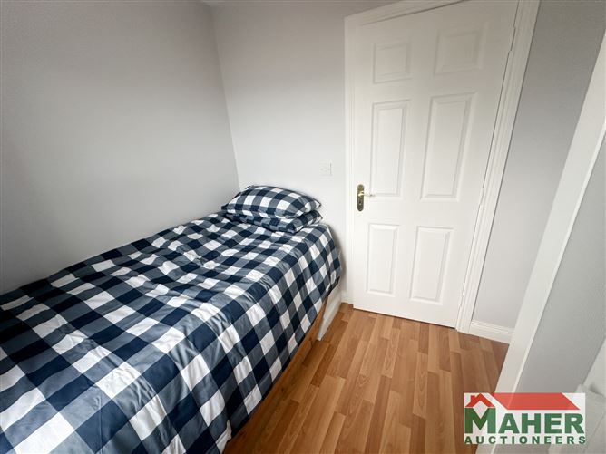 1 Lower Green, Cashel, Tipperary