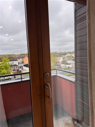 Poppintree Parade , Ballymun,   Dublin 11, D11RX84
