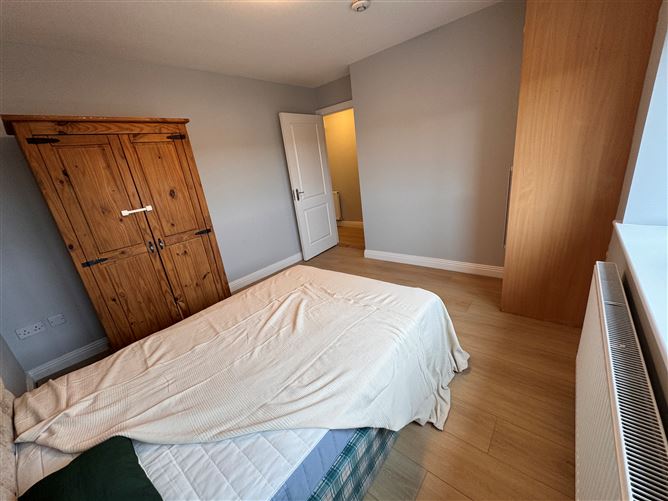 Poppintree Parade , Ballymun,   Dublin 11, D11RX84