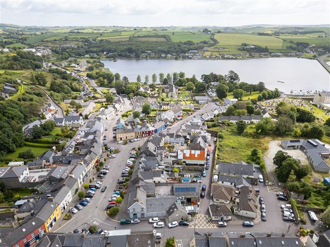 O'Brien's Bar, South Square, Rosscarbery, West Cork