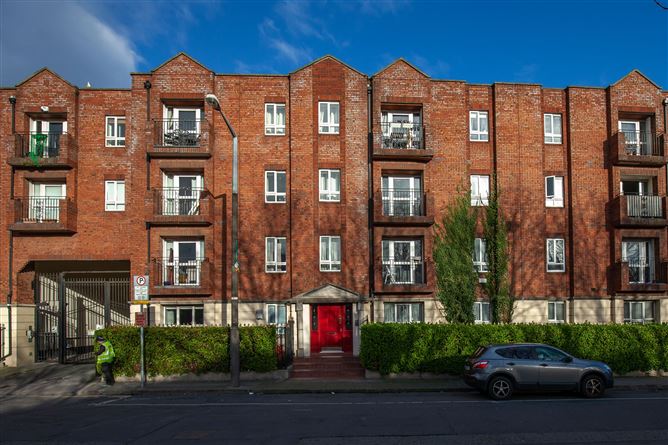 Main image for Apartment 24 Trinity Square, Townsend Street, South City Centre, Dublin