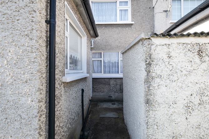 13 Balfe Road East, Walkinstown, Dublin 12