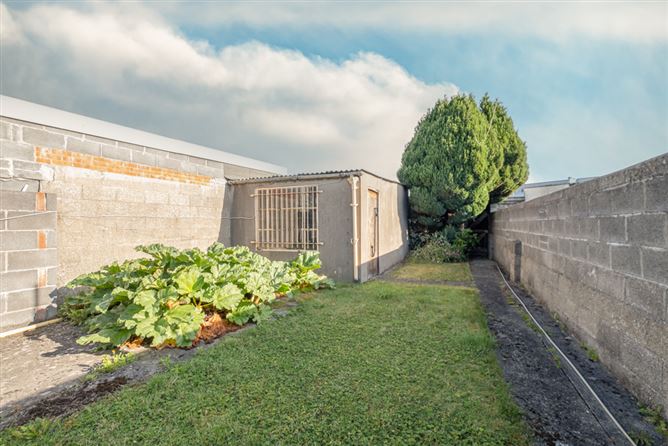 13 Balfe Road East, Walkinstown, Dublin 12