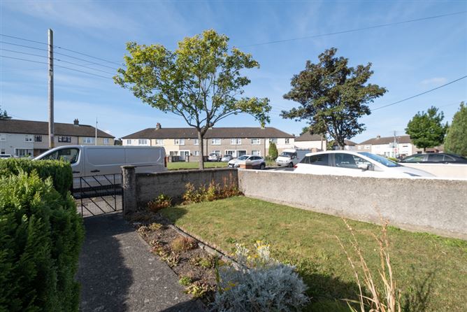 13 Balfe Road East, Walkinstown, Dublin 12