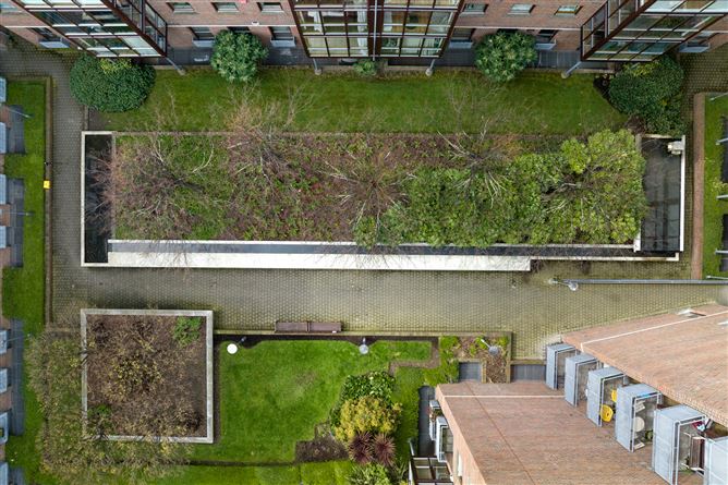 Apartment 181, THE GEORGE, Charlotte Quay, Grand Canal Dk, Dublin 4