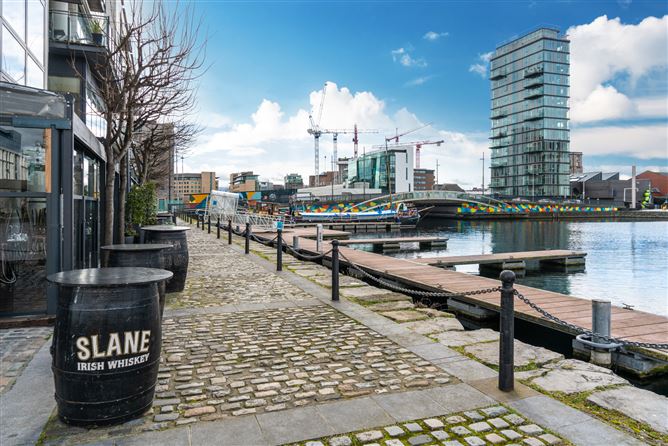Apartment 181, THE GEORGE, Charlotte Quay, Grand Canal Dk, Dublin 4