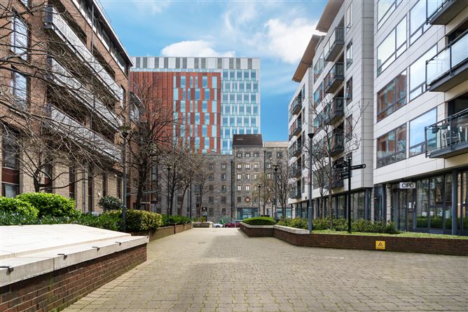 Apartment 181, THE GEORGE, Charlotte Quay, Grand Canal Dk, Dublin 4
