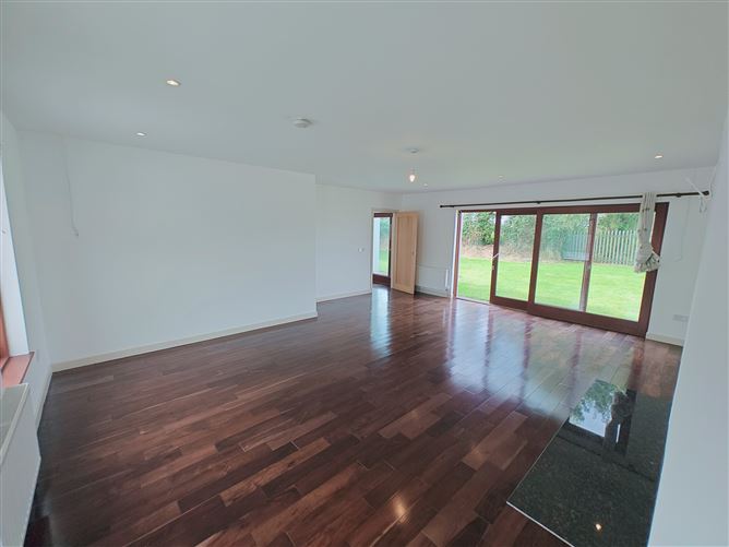 5 Má Na Gréine, Killeagh, Cork