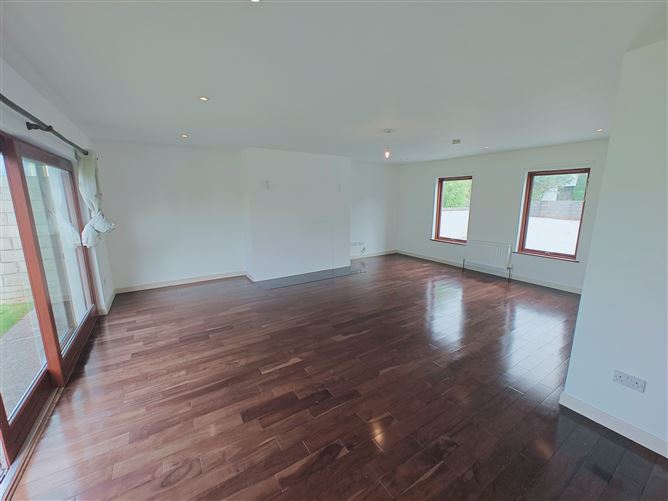 5 Má Na Gréine, Killeagh, Cork