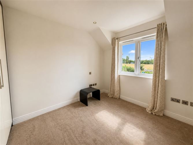Photo 15 of 19 — 27 Druid's Avenue, Druid's Glen Resort, , Newtownmountkennedy, Wicklow