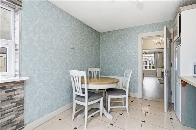 Photo 11 of 27 — 106 Thomond Road, Ballyfermot, Dublin 10
