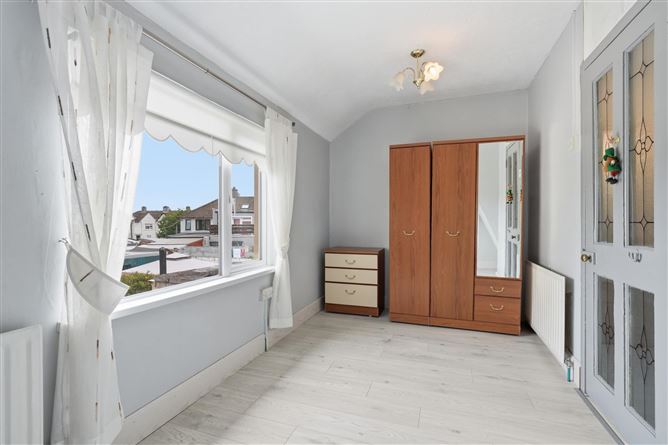 Photo 17 of 27 — 106 Thomond Road, Ballyfermot, Dublin 10