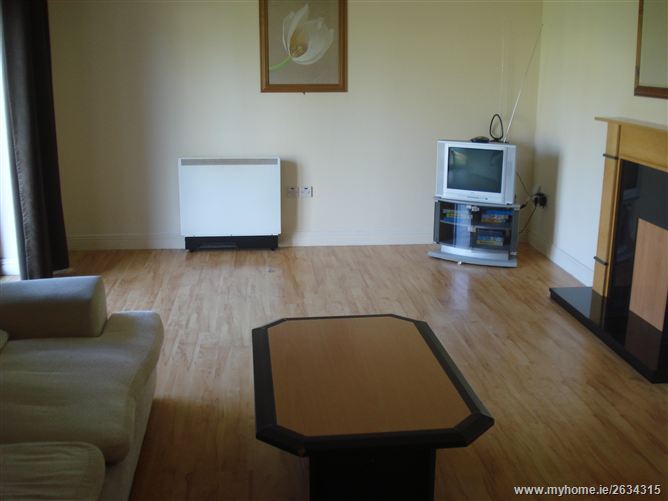 42 Allendale Square, Clonsilla, Dublin 15 REA McGee 2634315