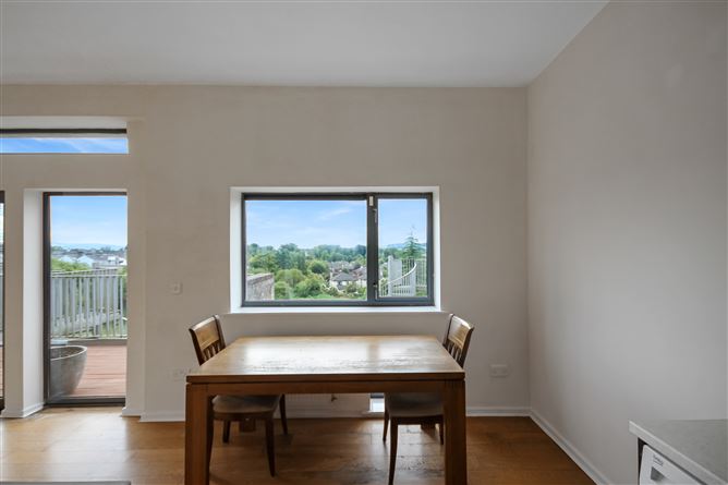 16 Town Square Apartment, Blessington, Wicklow