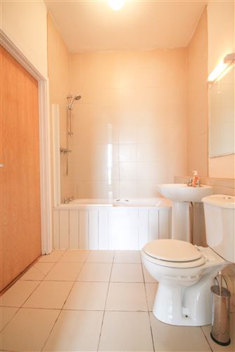 16 Town Square Apartment, Blessington, Wicklow