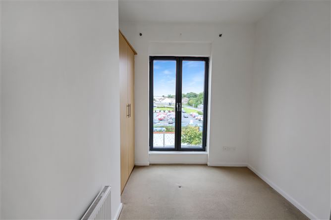 16 Town Square Apartment, Blessington, Wicklow