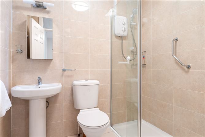 19 Brooklawn Avenue, Newtownpark Avenue, Blackrock, Co. Dublin