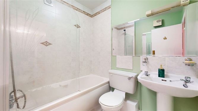22 Glenarm Square, Drumcondra, Dublin 9