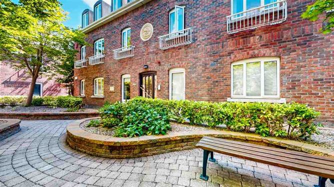22 Glenarm Square, Drumcondra, Dublin 9