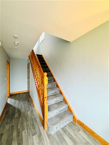 82 Cois Abhann, Caherweesheen, Tralee, Kerry