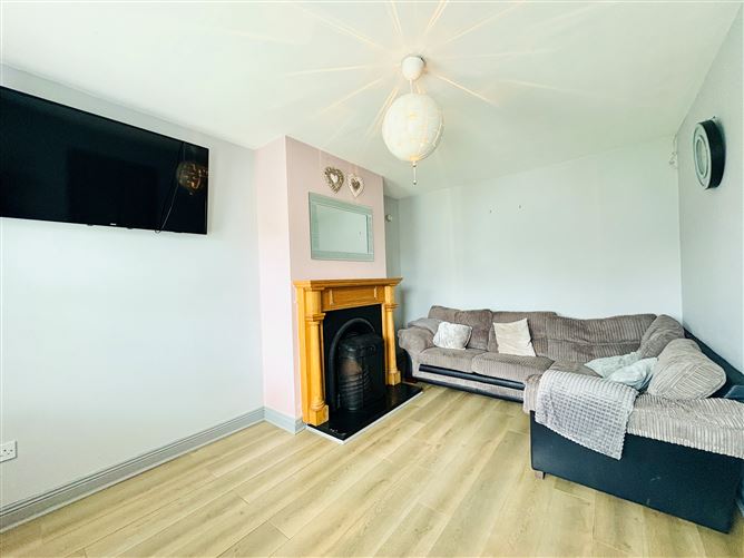 82 Cois Abhann, Caherweesheen, Tralee, Kerry