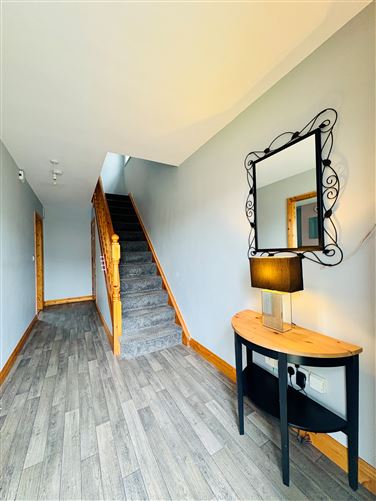 82 Cois Abhann, Caherweesheen, Tralee, Kerry
