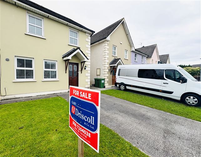 82 Cois Abhann, Caherweesheen, Tralee, Kerry