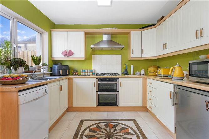 77 Brackinrainey Manor, Longwood, County Meath