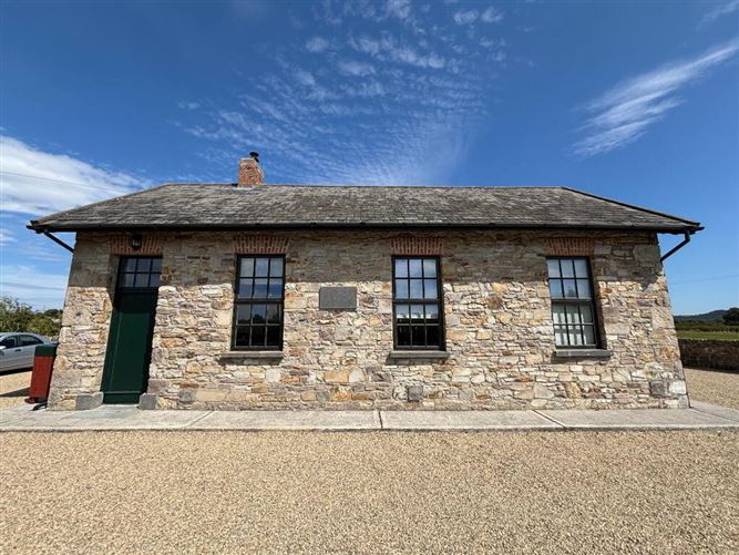 Photo 18 of 22 — The Old School House, Kilvemnon, Mullinahone, Tipperary