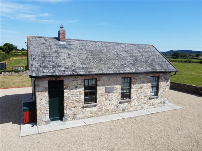 Photo 17 of 22 — The Old School House, Kilvemnon, Mullinahone, Tipperary