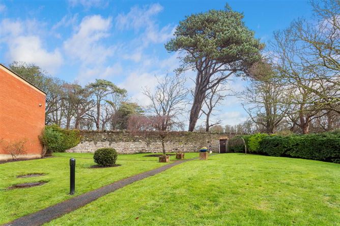 8 Northcliffe, Martin's Row, Chapelizod, Dublin