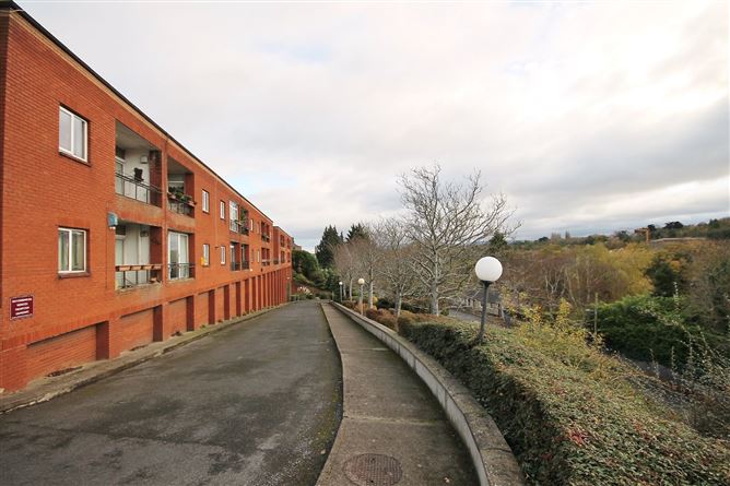 32 Northcliffe, Martin's Row, Chapelizod, Dublin 20