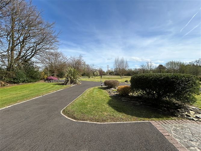 Kincora House, Blackwater, Ardnacrusha, Clare