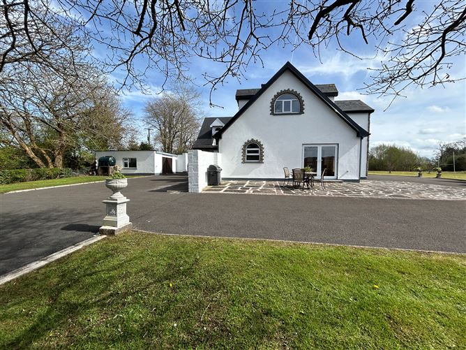 Kincora House, Blackwater, Ardnacrusha, Clare