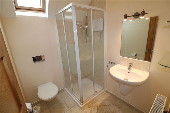 Kincora House, Blackwater, Ardnacrusha, Clare