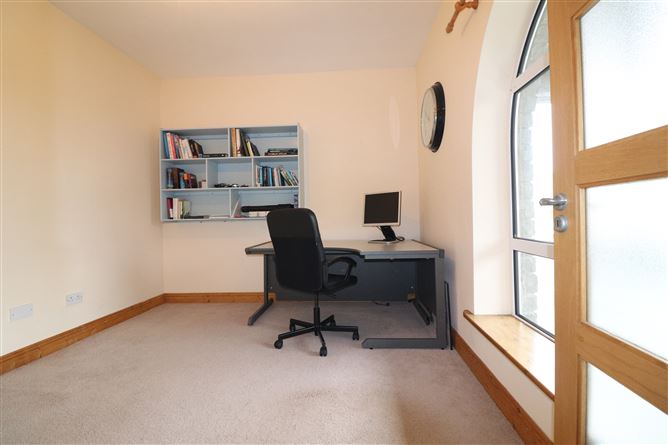 Kincora House, Blackwater, Ardnacrusha, Clare