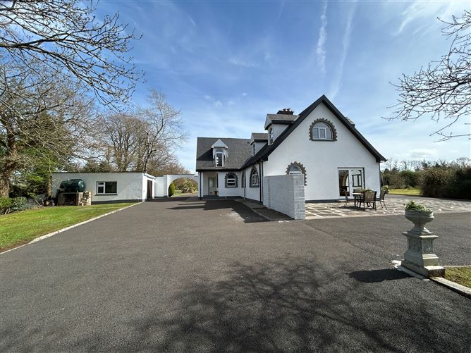 Kincora House, Blackwater, Ardnacrusha, Clare