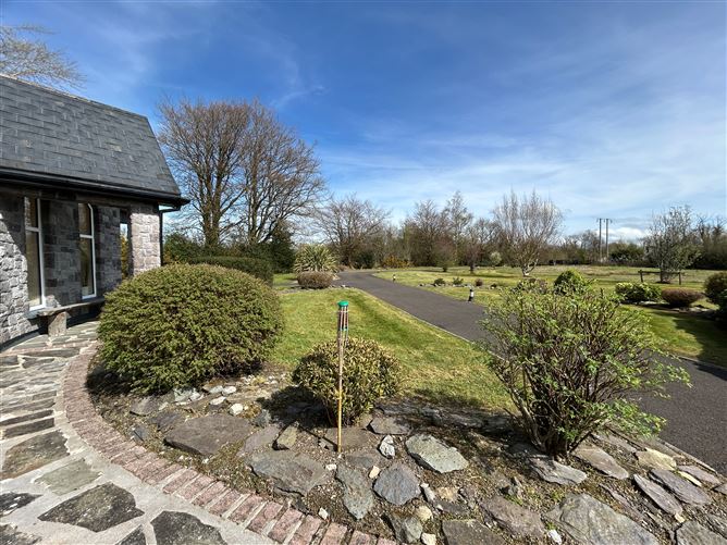 Kincora House, Blackwater, Ardnacrusha, Clare