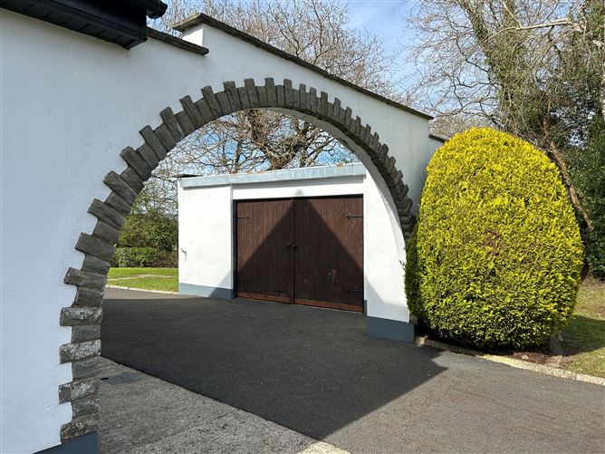 Kincora House, Blackwater, Ardnacrusha, Clare