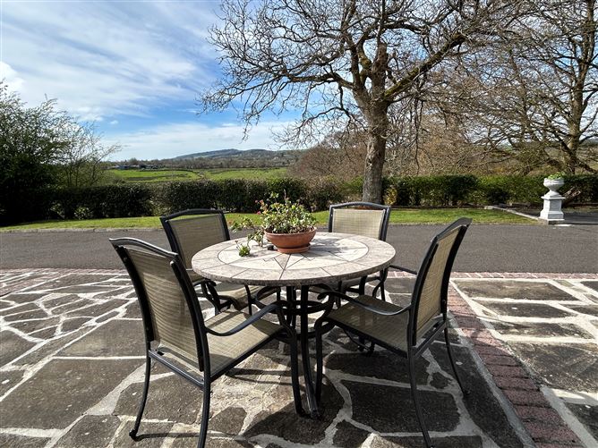 Kincora House, Blackwater, Ardnacrusha, Clare