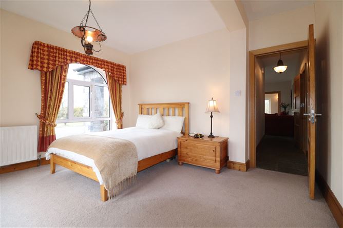 Kincora House, Blackwater, Ardnacrusha, Clare