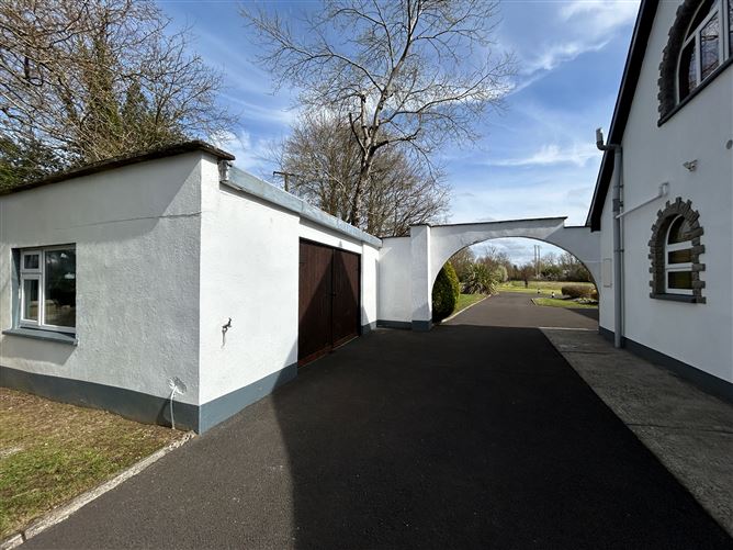 Kincora House, Blackwater, Ardnacrusha, Clare