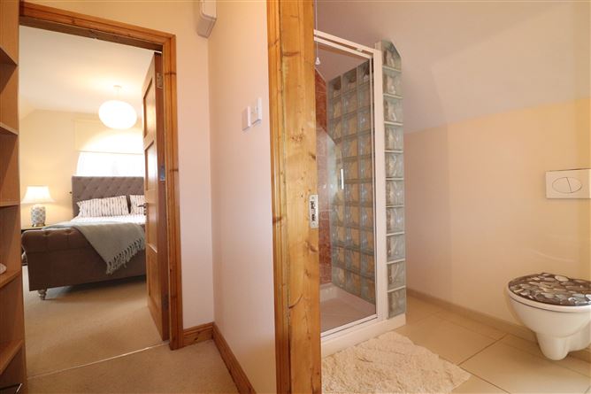 Kincora House, Blackwater, Ardnacrusha, Clare