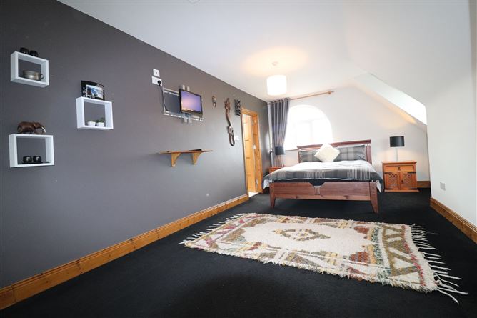 Kincora House, Blackwater, Ardnacrusha, Clare