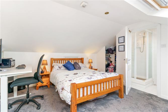 Photo 15 of 20 — 26 Griffeen Glen Avenue, Lucan, Co. Dublin