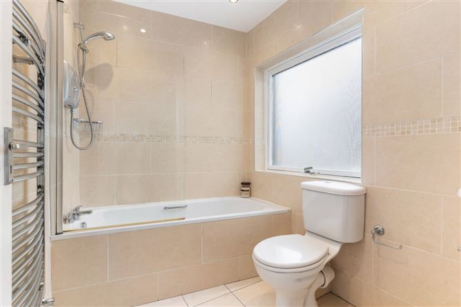 Photo 10 of 13 — 7 Emerald Cottages, Upper Grand Canal Street, Dublin 4