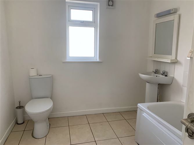 87 John St., Wexford Town, Wexford