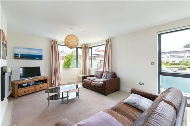 18 Mercer House, Brennanstown Square, Cabinteely, Dublin 18