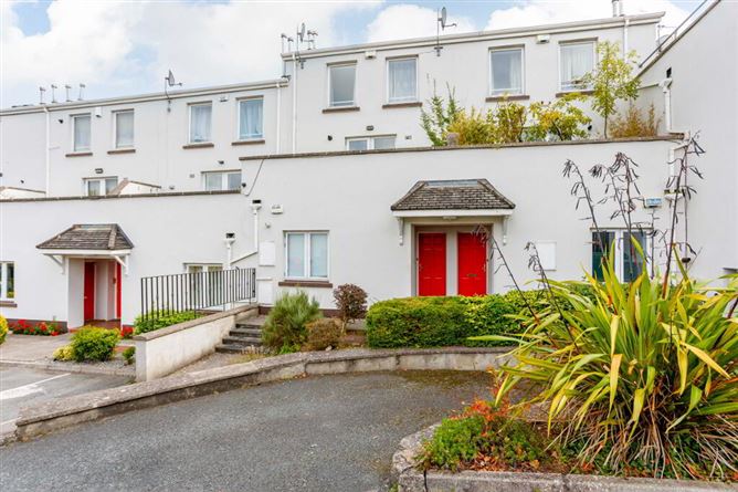 7 Village Weir, Lucan, Dublin