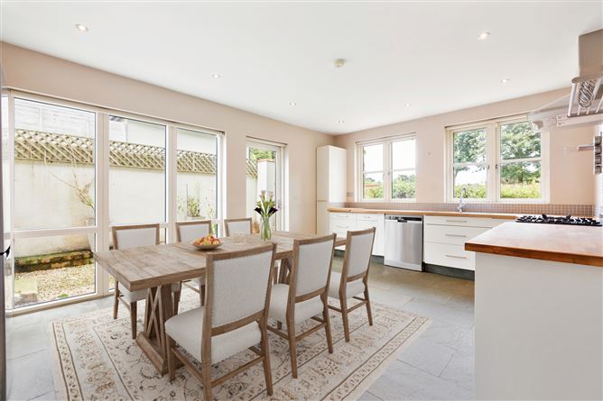 The Cottage, 44 Brookfield Place, Blackrock, Co. Dublin